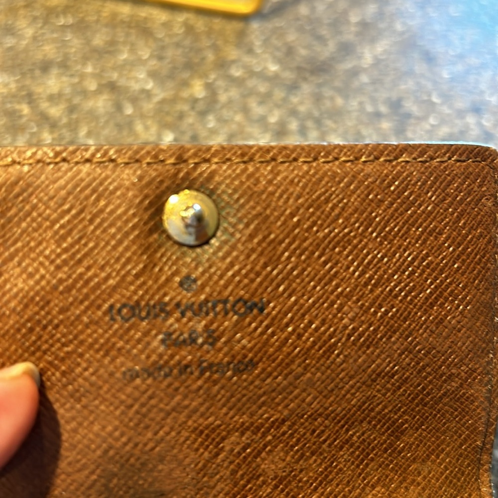 Louis Vuitton Key Case. Euc - image 6